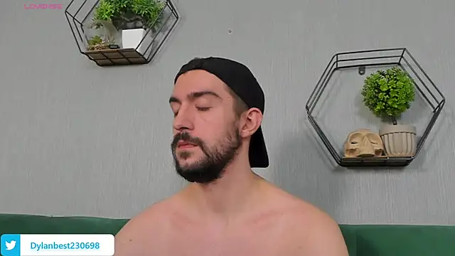 Dylan Best online show from September 22, 2025, 11:56 am