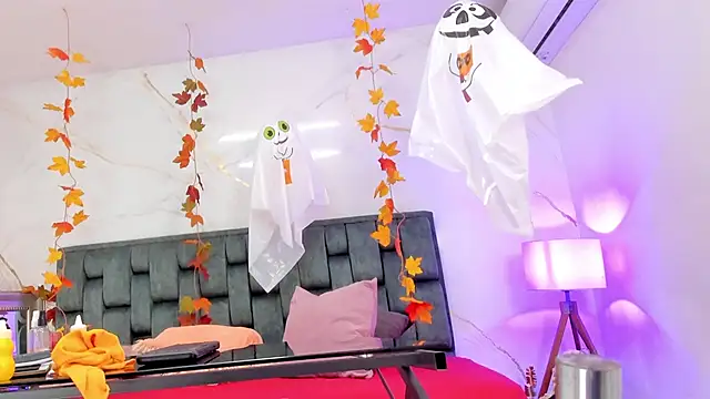 Snapshot of IsiisLovei chatting on October 30, 2025, 2:51 pm IsiisLovei online show from October 30, 2025, 2:51 pm