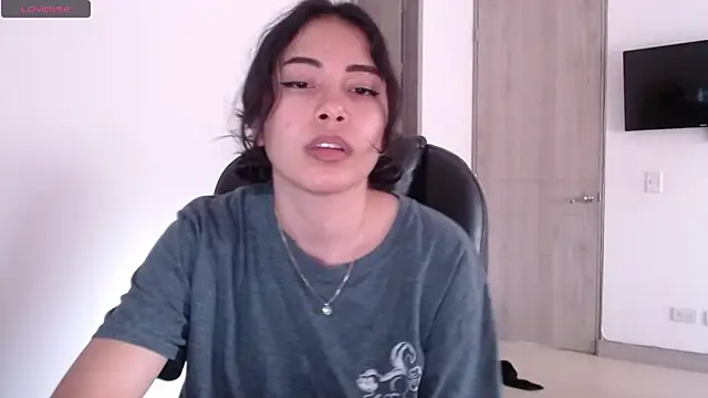 numberfav8 online show from December 24, 2024, 9:22 pm