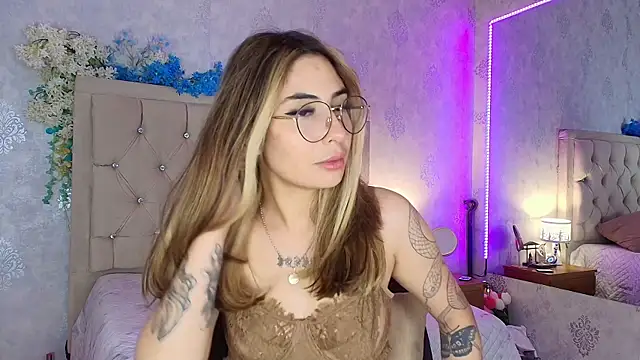 nini love01 online show from August 6, 2026, 3:52 am