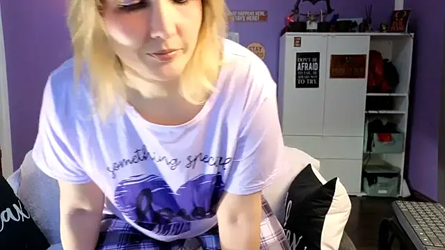Snapshot of olisunny5 chatting on April 7, 2026, 7:58 pm olisunny5 online show from April 7, 2026, 7:58 pm