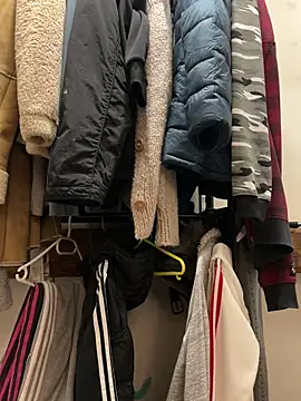 Snapshot of petuletra chatting on February 19, 2026, 7:54 pm petuletra online show from February 19, 2026, 7:54 pm