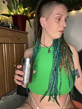 MenaDreadfull online show from March 12, 2026, 7:20 pm