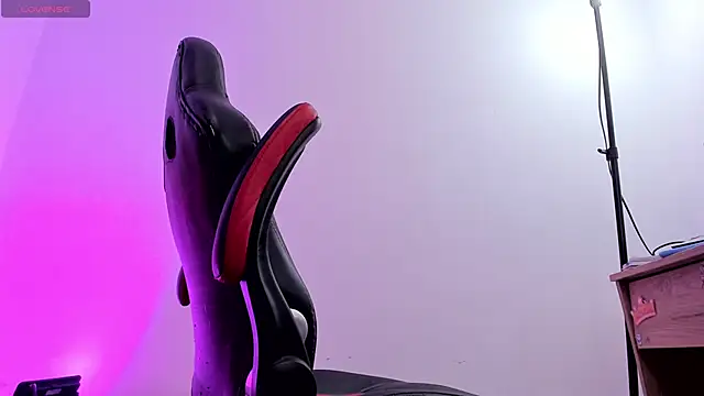 MaryJaneDove online show from December 20, 2024, 9:00 am