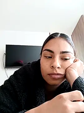 Ivanna2 online show from May 5, 2026, 4:48 pm