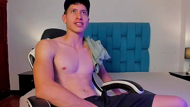 Tyler Cold online show from October 2, 2025, 7:10 pm