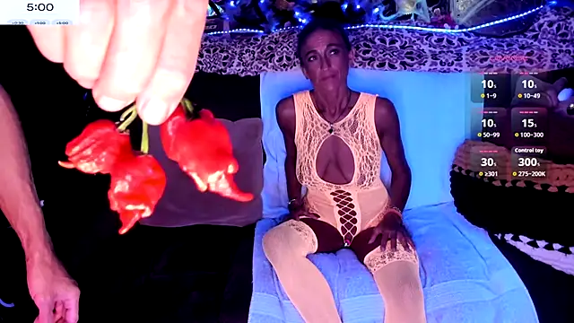 Snapshot of ShannNikkii420 chatting on October 20, 2025, 1:17 am ShannNikkii420 online show from October 20, 2025, 1:17 am