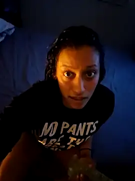 Snapshot of Nikkierosee chatting on December 15, 2024, 8:08 am Nikkierosee online show from December 15, 2024, 8:08 am