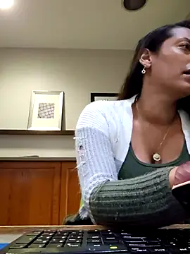 Snapshot of Nikkierosee chatting on February 26, 2025, 4:03 am Nikkierosee online show from February 26, 2025, 4:03 am