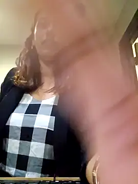 Snapshot of Nikkierosee chatting on March 8, 2025, 4:01 am Nikkierosee online show from March 8, 2025, 4:01 am