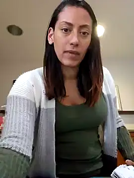 Snapshot of Nikkierosee chatting on March 22, 2025, 7:20 pm Nikkierosee online show from March 22, 2025, 7:20 pm