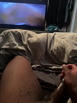 Snapshot of chocolatelongstrokes chatting on March 6, 2026, 12:01 pm chocolatelongstrokes online show from March 6, 2026, 12:01 pm