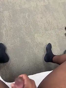 Snapshot of chocolatelongstrokes chatting on March 7, 2026, 6:43 am chocolatelongstrokes online show from March 7, 2026, 6:43 am