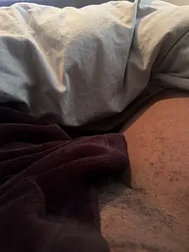 Snapshot of chocolatelongstrokes chatting on March 13, 2026, 1:18 pm chocolatelongstrokes online show from March 13, 2026, 1:18 pm