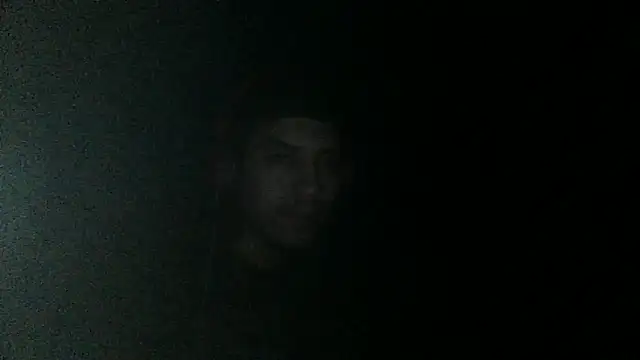 Snapshot of AlexAlejandro13 chatting on October 1, 2025, 7:14 am AlexAlejandro13 online show from October 1, 2025, 7:14 am