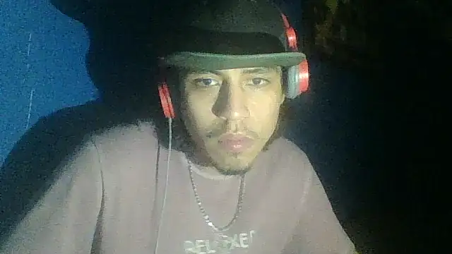 Snapshot of AlexAlejandro13 chatting on October 5, 2025, 7:17 am AlexAlejandro13 online show from October 5, 2025, 7:17 am