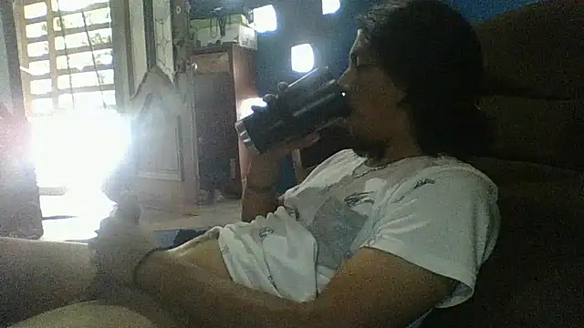 AlexAlejandro13 online show from May 10, 2026, 9:20 pm