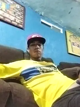 AlexAlejandro13 online show from July 12, 2026, 6:48 am