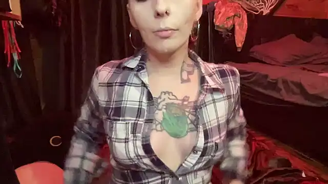 Snapshot of TeenyDoll chatting on October 20, 2025, 1:17 am TeenyDoll online show from October 20, 2025, 1:17 am