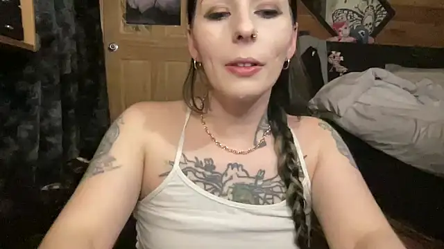 TeenyDoll online show from May 7, 2026, 2:39 am
