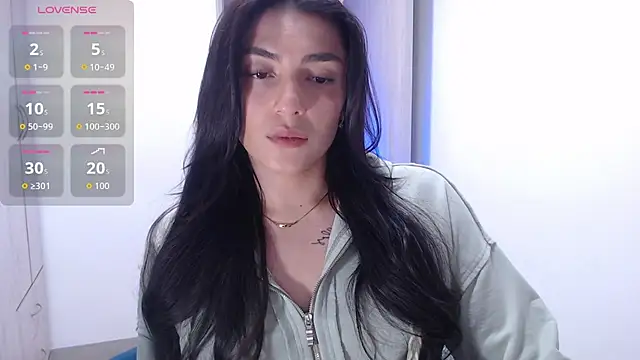 Snapshot of EricaVanderhill chatting on October 1, 2025, 8:37 pm EricaVanderhill online show from October 1, 2025, 8:37 pm