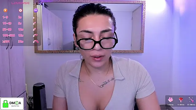 EricaVanderhill online show from May 19, 2026, 11:22 pm