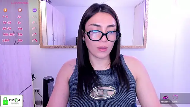 EricaVanderhill online show from June 13, 2026, 12:19 am