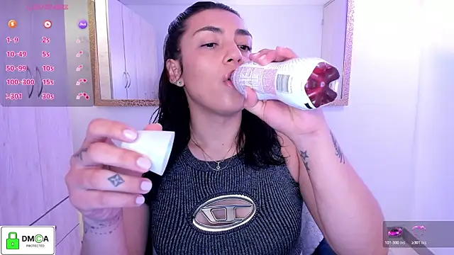 EricaVanderhill online show from June 28, 2026, 1:44 am
