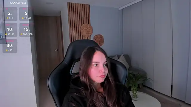 Snapshot of AnnieHallX chatting on October 11, 2025, 2:33 am AnnieHallX online show from October 11, 2025, 2:33 am