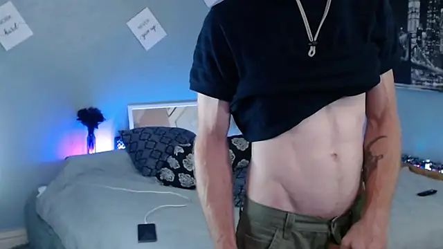 Snapshot of MaxRouger chatting on October 5, 2025, 8:12 am MaxRouger online show from October 5, 2025, 8:12 am