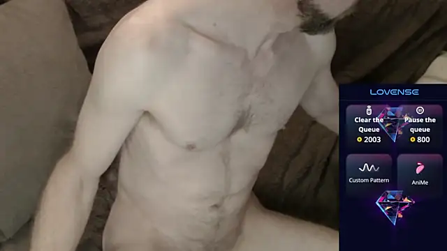 Snapshot of MaxRouger chatting on November 9, 2025, 5:50 am MaxRouger online show from November 9, 2025, 5:50 am