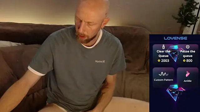 Snapshot of MaxRouger chatting on November 19, 2025, 7:19 am MaxRouger online show from November 19, 2025, 7:19 am