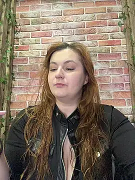 CandyShoopp online show from December 21, 2025, 3:41 pm