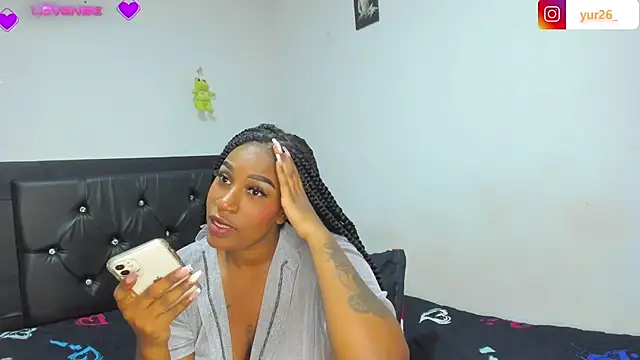 Brandiibrow online show from January 9, 2025, 11:34 pm