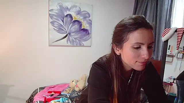vanessabrown  online show from December 23, 2024, 9:29 pm