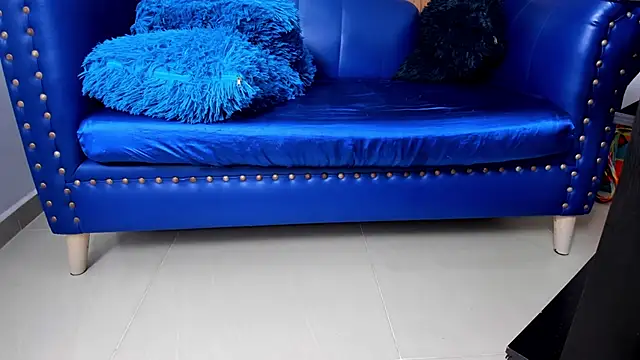 Mature Skinny online show from January 6, 2025, 7:24 pm