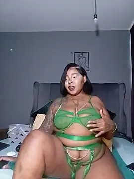 PearlSexxy69 online show from July 9, 2026, 5:11 am
