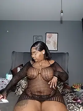 PearlSexxy69 online show from July 18, 2026, 4:16 am