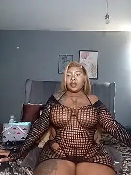 PearlSexxy69 online show from July 19, 2026, 10:19 am