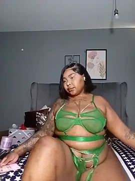 PearlSexxy69 online show from July 22, 2026, 9:23 am