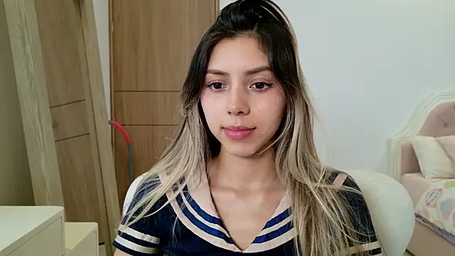 Snapshot of Sensualtease chatting on February 2, 2025, 1:12 am Sensualtease online show from February 2, 2025, 1:12 am