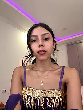 Snapshot of Sensualtease chatting on October 17, 2025, 10:45 pm Sensualtease online show from October 17, 2025, 10:45 pm