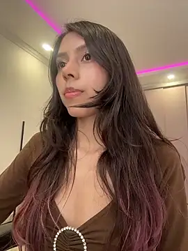 Sensualtease online show from May 6, 2026, 12:08 am