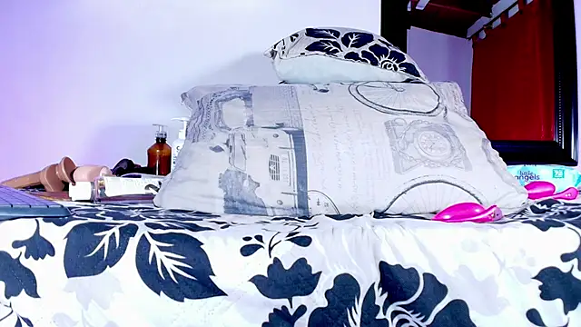 Snapshot of sofi_decker chatting on March 8, 2025, 3:06 am sofi decker online show from March 8, 2025, 3:06 am