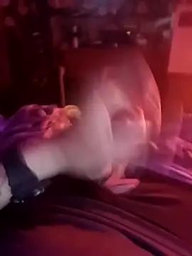 Snapshot of MrDaRkO_420 chatting on November 16, 2025, 10:48 pm MrDaRkO 420 online show from November 16, 2025, 10:48 pm