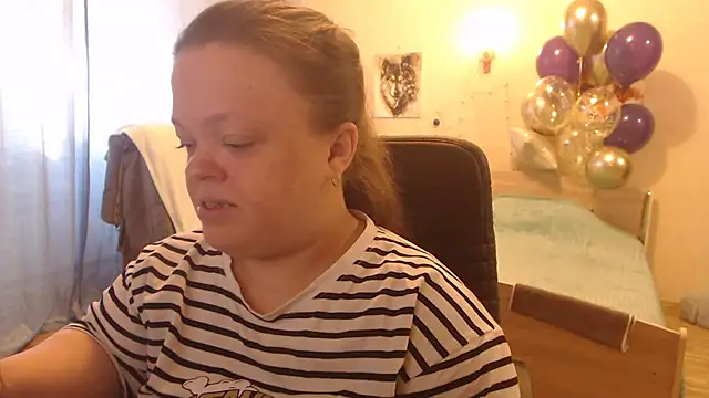 Janiffer MiMi online show from December 18, 2024, 9:04 am