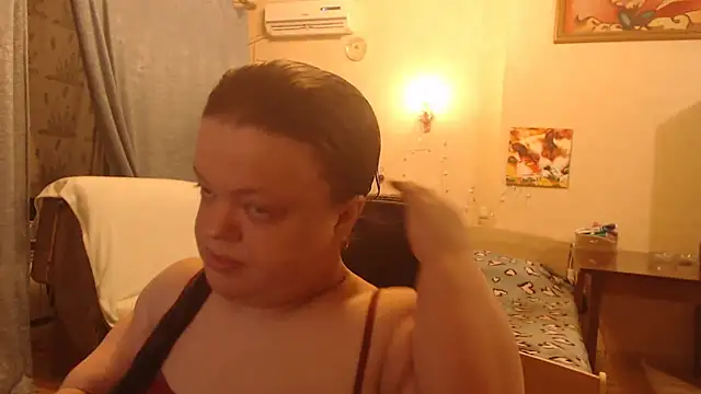 Janiffer MiMi online show from December 26, 2024, 4:36 pm