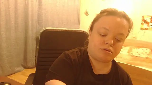 Janiffer MiMi online show from February 21, 2025, 4:59 pm