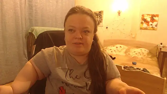 Janiffer MiMi online show from March 7, 2025, 8:00 pm