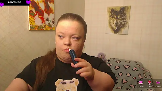 Snapshot of Janiffer_MiMi chatting on November 7, 2025, 5:02 pm Janiffer MiMi online show from November 7, 2025, 5:02 pm